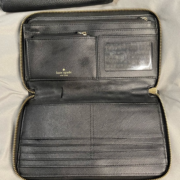 2 Kate Spade Wallets - Picture 7 of 8